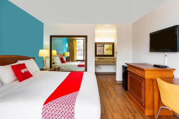 OYO Hotel Bossier City LA - Red River image 18